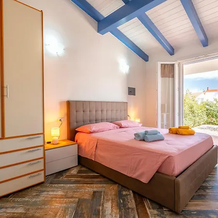 Holiday home Jolanda-valledoria *